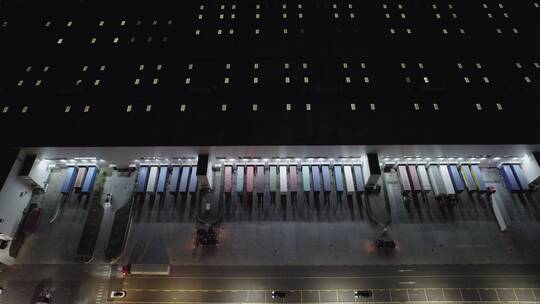 上海特斯拉工厂建筑货运仓库夜景视频素材模板下载