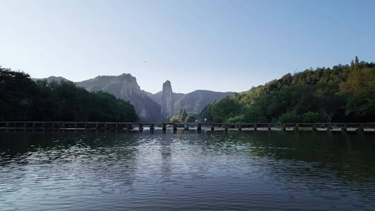 航拍丽水缙云仙都风景区鼎湖峰景点自然风光