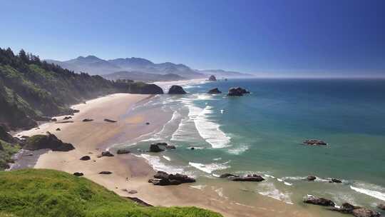 航拍海洋海滩海岸海浪岩石沙滩海岸线海景