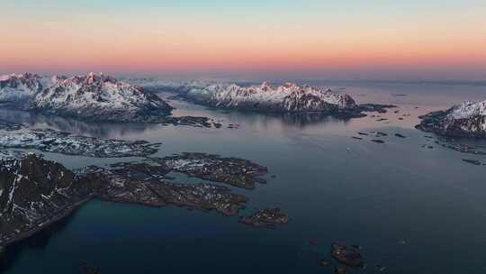4K航拍北欧挪威斯沃尔维尔雪景风光