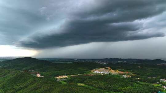 风雨欲来