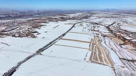 梯田航拍全景自然风景冬天下雪地形地理