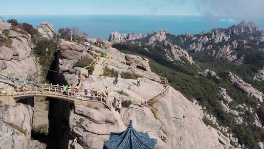 航拍青岛崂山巨峰海上名山延时拍摄