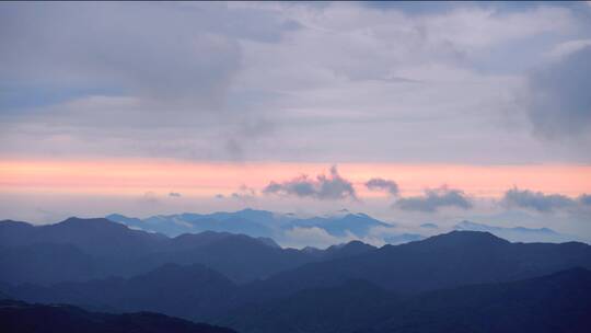 安徽桐城大徽尖高山日出云海延时风景