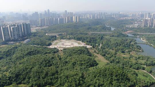 航拍贵州贵阳观山湖区观山湖公园