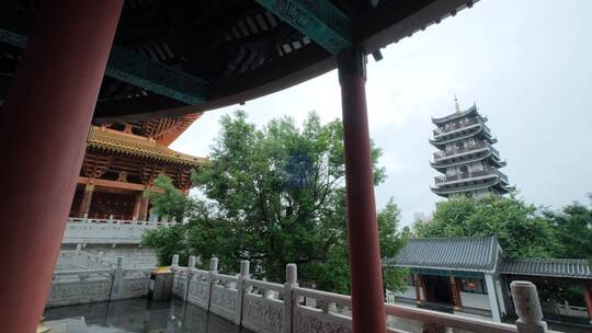 柳州文庙中式庭院古建筑雨景雨季大雨暴雨