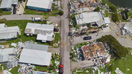 被飓风伊恩摧毁的佛罗里达州郊区房屋移动房屋住宅区视频素材模板下载