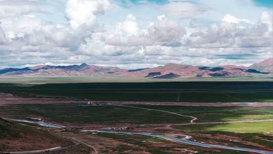 蓝天白云之下的青藏高原山川草原大气航拍视频素材模板下载