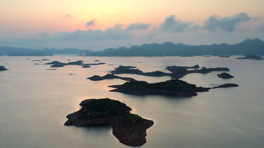 杭州千岛湖日出朝霞