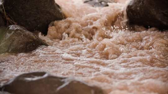 小河水资源-流淌水流水浪