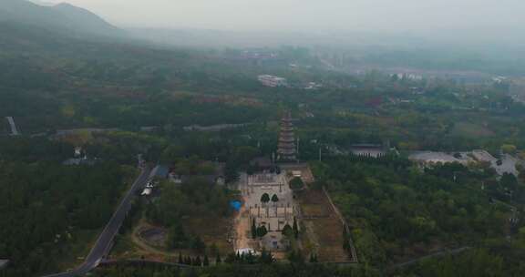 河北邯郸响堂山石窟常乐寺清晨航拍