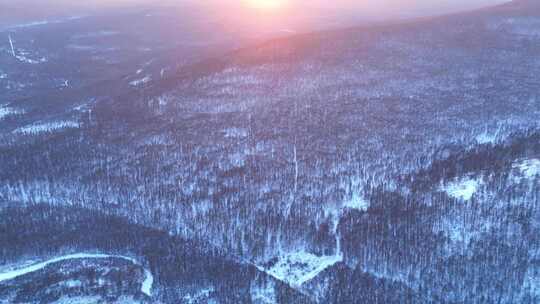 航拍大兴安岭林海雪原暮色