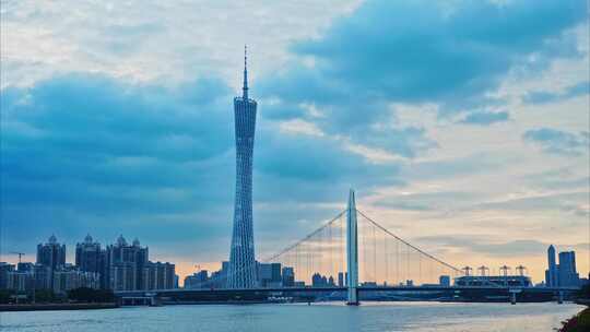 城市暴风雨来临延时 火烧云_4K