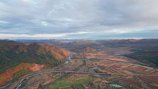 黑龙江伊春南岔秋天东北田野土地风景航拍