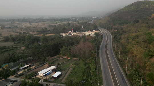 山区建筑工地鸟瞰图