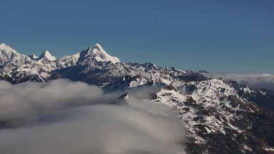 雪山之巅