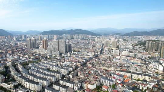 杭州临安青山湖城市风景航拍