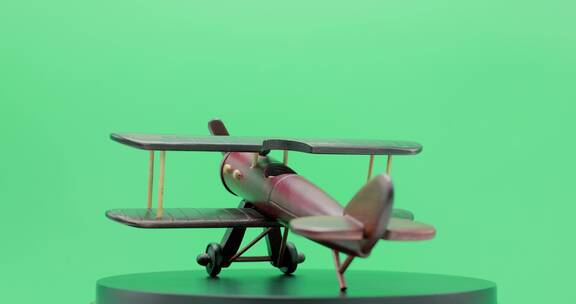 8k实拍绿背景飞机模型