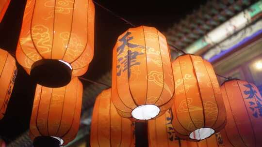 悬挂的中式灯笼