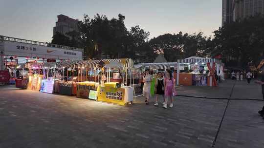 广东省中山市东街夜市地摊