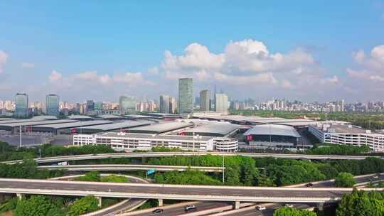 上海新国际博览中心近景