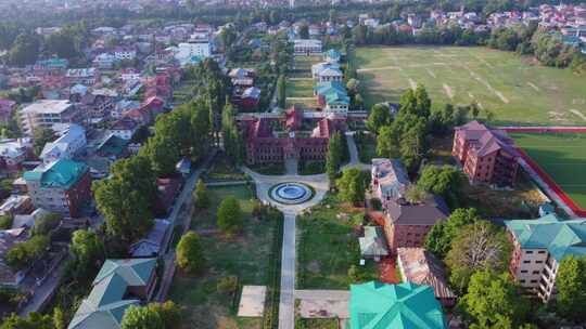 斯里纳加尔市遗产学院大楼，阿马尔辛格学院