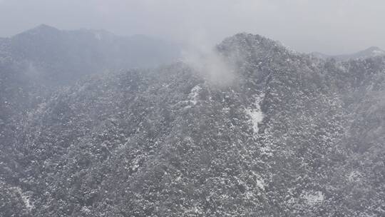 杭州灵隐雪下雪航拍