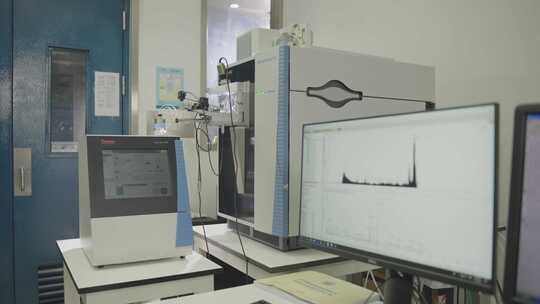 武汉华中科技大学实验室仪器地拍