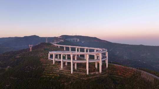 太原天龙山网红公路桥