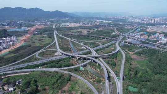 广西桂林绕城高速车流交通