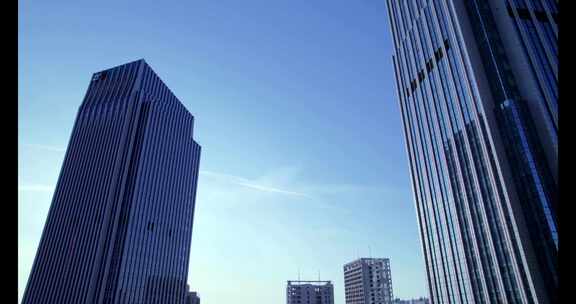 哈尔滨市松北区科技大厦雪花广场
