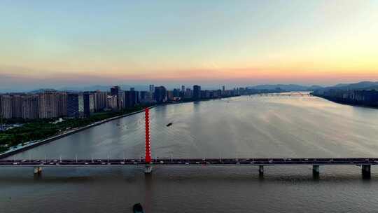 航拍杭州西兴大桥 日落 晚霞视频素材模板下载