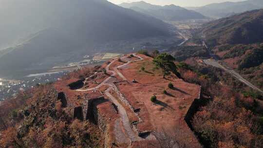 空中景观日本旅游目的地山脉遗址，武田城