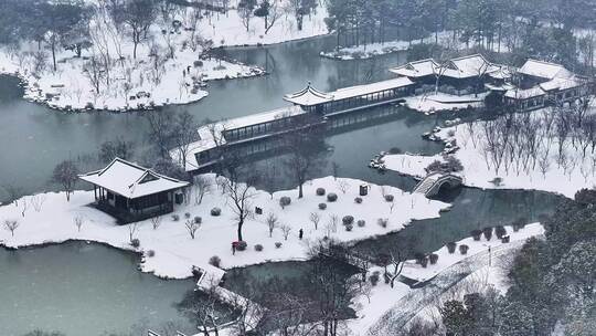 航拍瘦西湖景区园林大明寺观音山宋夹城雪景