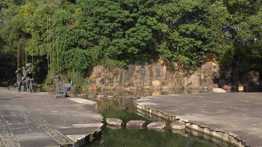 浙江嘉兴柯岩风景区投醪劳师雕塑风景视频