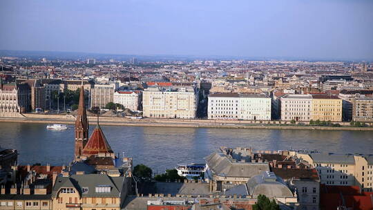 从上俯瞰布达佩斯多瑙河