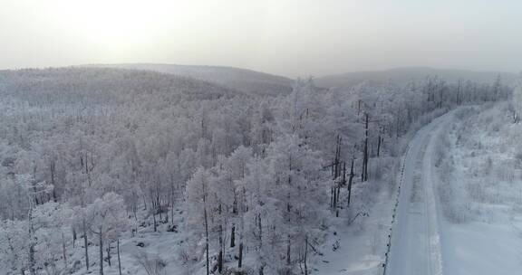 零下40度的低温航拍大兴安岭冰雪雾凇