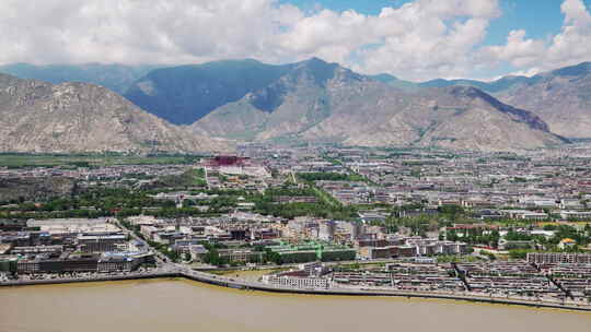 西藏拉萨城市建筑风光布达拉宫视频素材模板下载