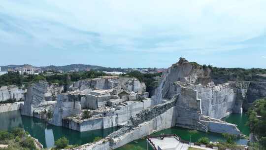 石矿航拍矿坑采石矿采石场晋江矿坑秘境公园