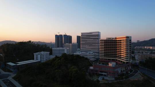 航拍深圳坪山康宁医院外景C