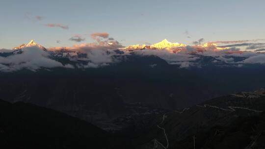 梅里雪山