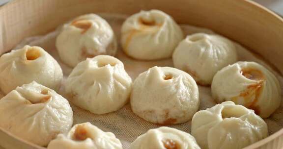 肉包子小笼包中华传统美食面食蒸笼