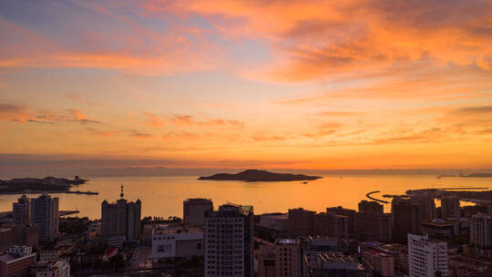 晨光里的刘公岛