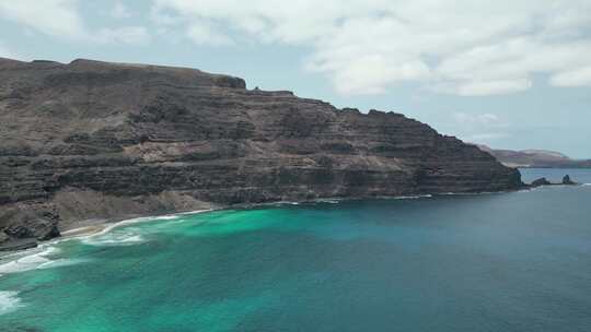 4k风景合集航拍西班牙兰萨罗特岛海湾海滩