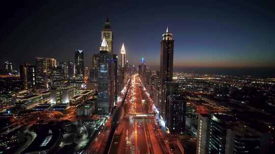 4K-迪拜城市夜景街道车流