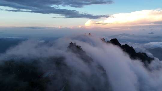 洛阳老君山云海