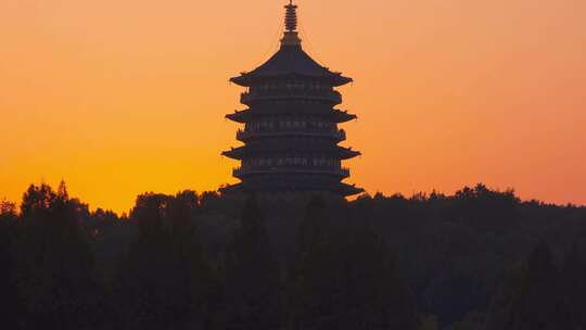 杭州西湖雷峰塔日落黄昏建筑风景