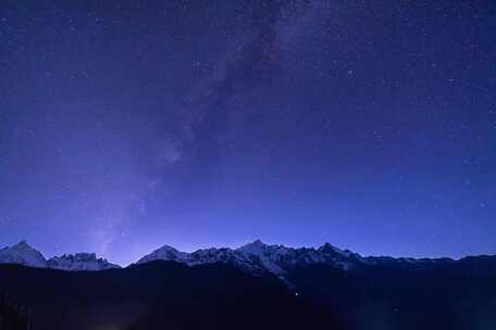 梅里雪山星空