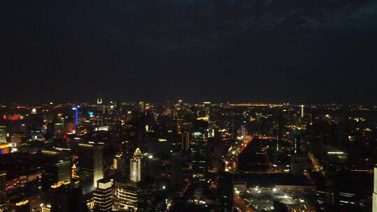 上海外滩黄浦区黄浦江东方明珠夜全景夜景4K