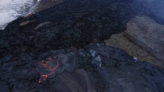 航拍冰岛火山喷发